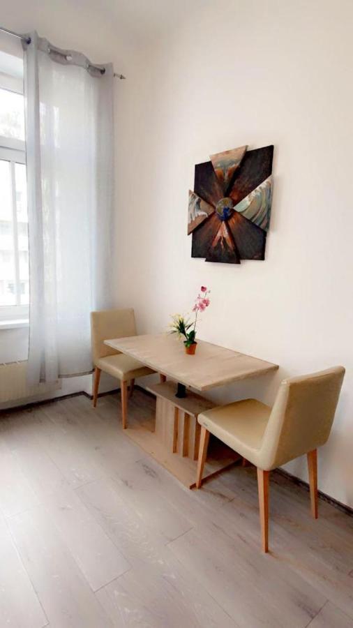 Private Room In Shared Apartment Pr4-9 Vienna Esterno foto