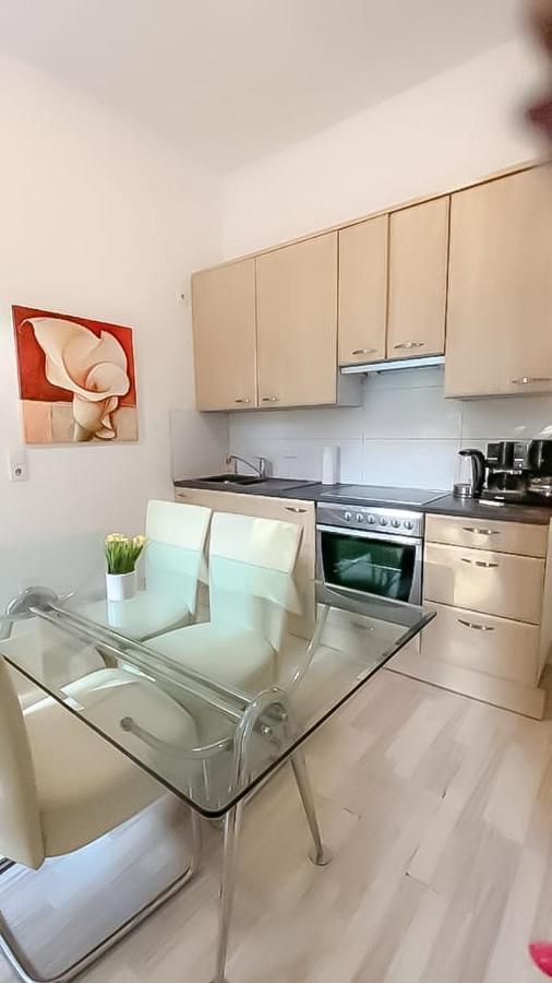 Private Room In Shared Apartment Pr4-9 Vienna Esterno foto